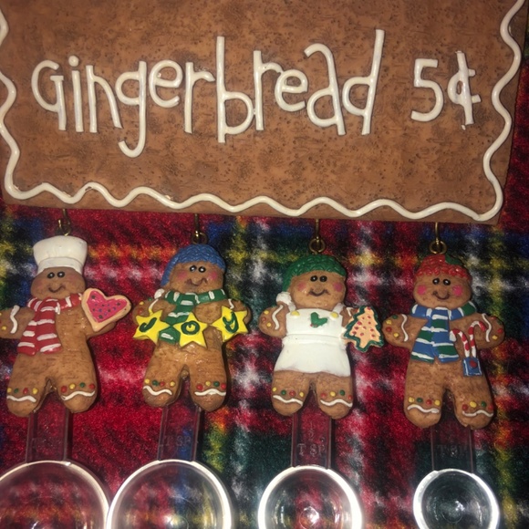 Holiday SALE 2 piece set gingerbread measuring spoons & Mud Pie fabric trivet - Picture 2 of 5